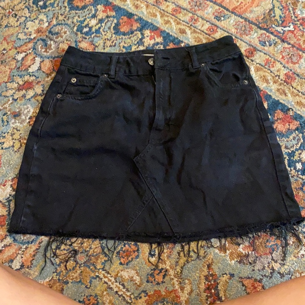 Black mini skirt
